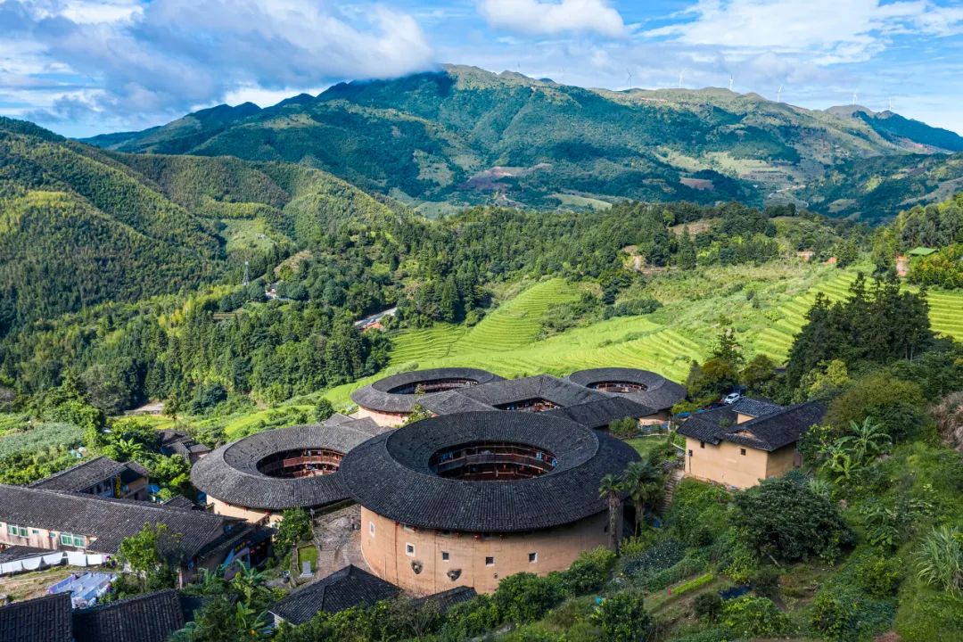 福建致敬,领导同袍共襄盛举